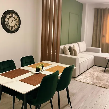 Enol Plazza Apartment